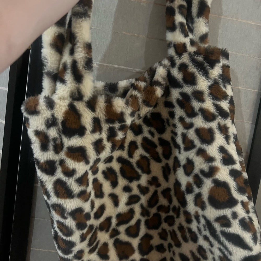 Fluffy Cheetah Tote